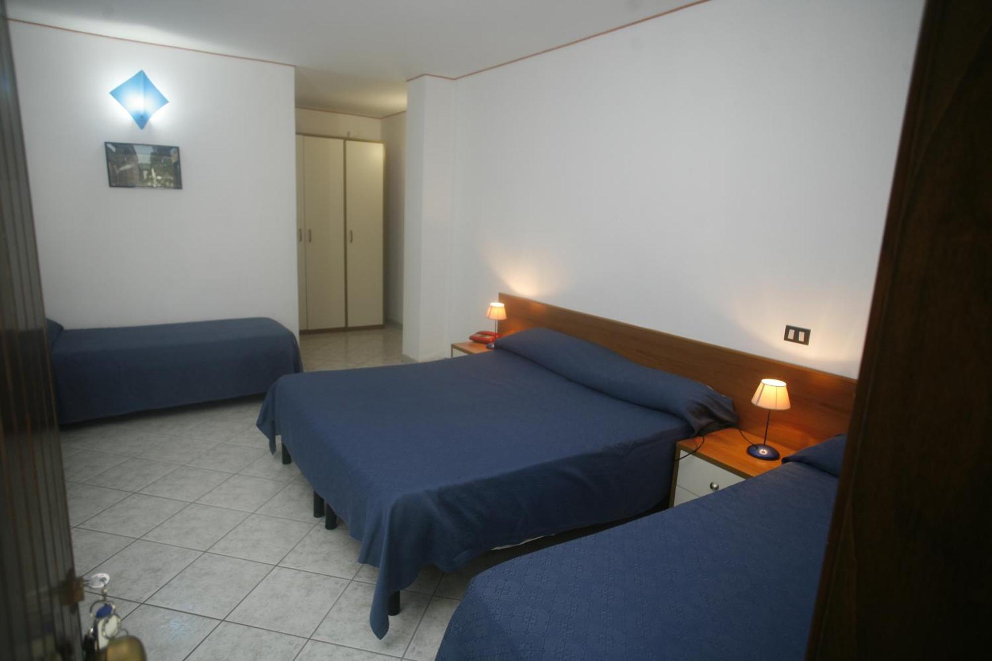 Hotel B&B Marina Capaccio Eksteriør billede