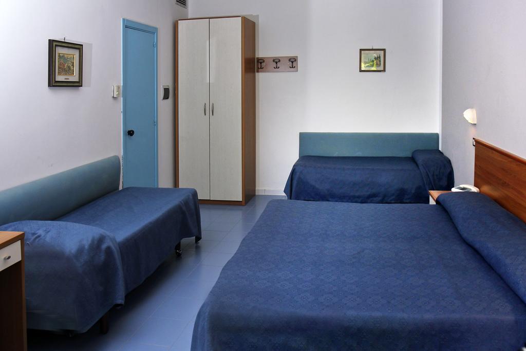 Hotel B&B Marina Capaccio Eksteriør billede